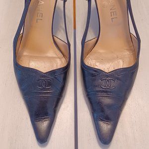 Classic Black CHANEL Slingback Shoes. 39
